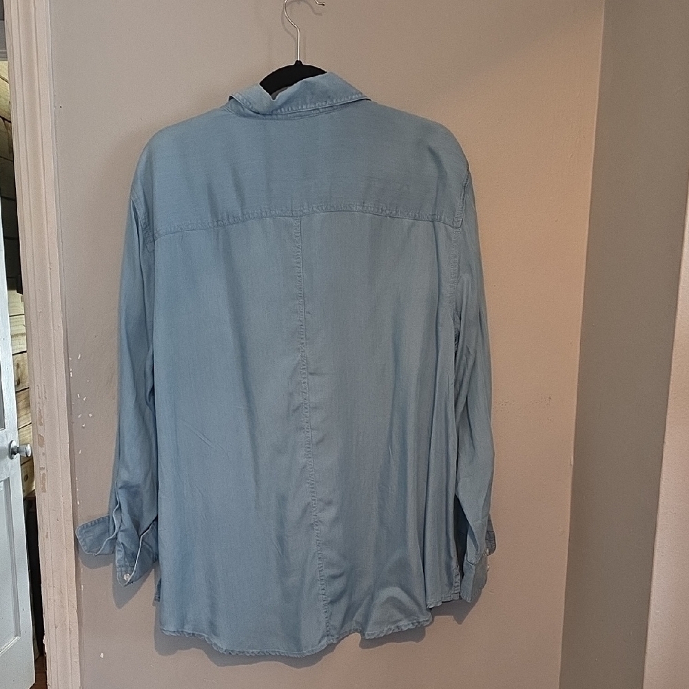 Crown & Ivy Casual Light Blue Button Down Long Sleeve Shirt Sz 1X NWT - Picture 4 of 8